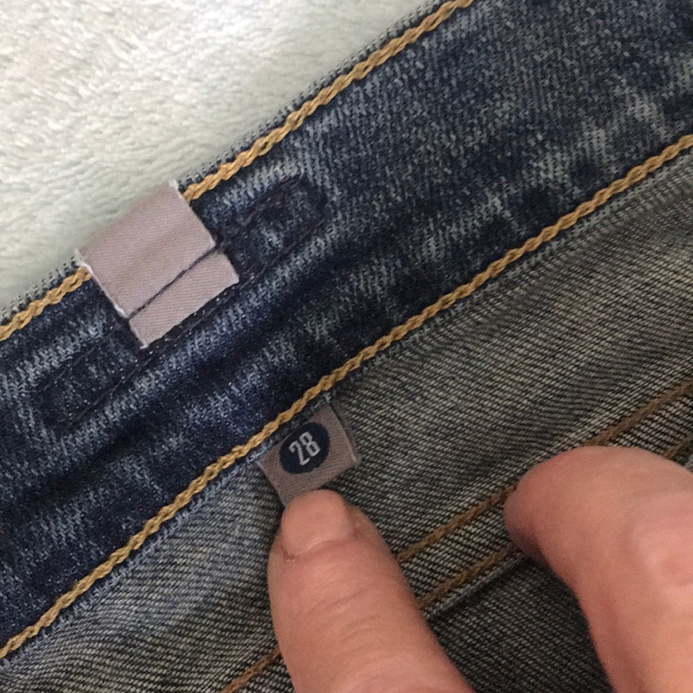 Jeans - Picture 11 of 11